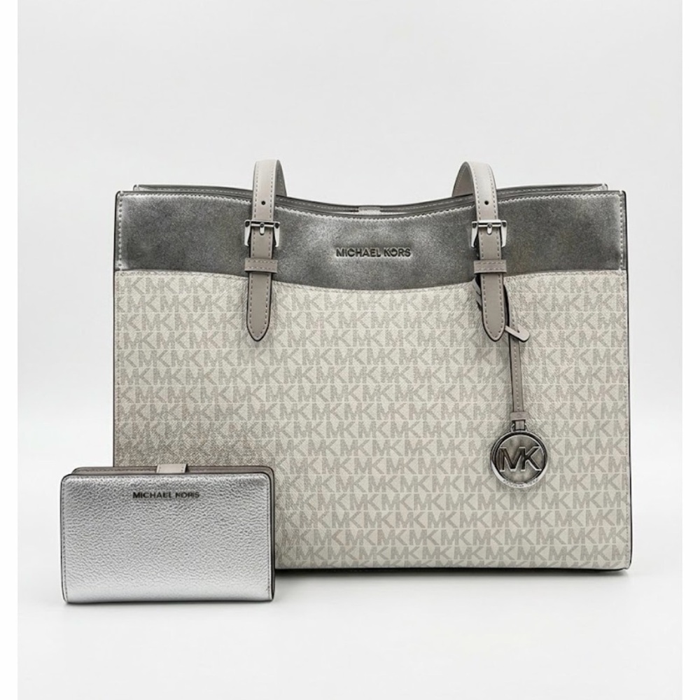 Michael Kors Metallic Silver and Cream Shoulder Bag with matching wallet - Picture 5 of 5